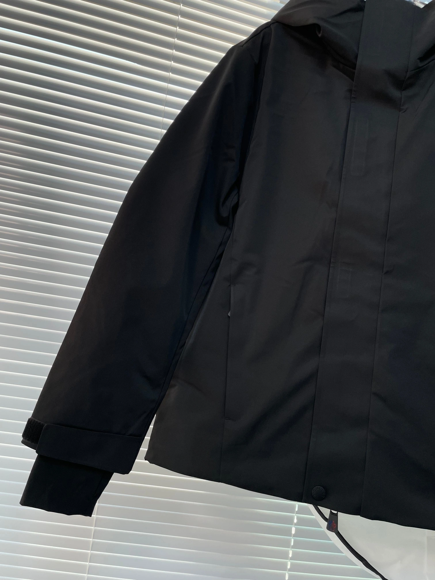 Flexible Moncler Down Jackets 145275