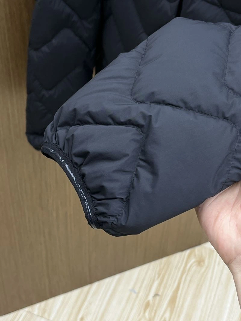 Moncler Down Jackets RelaxedFit 144447