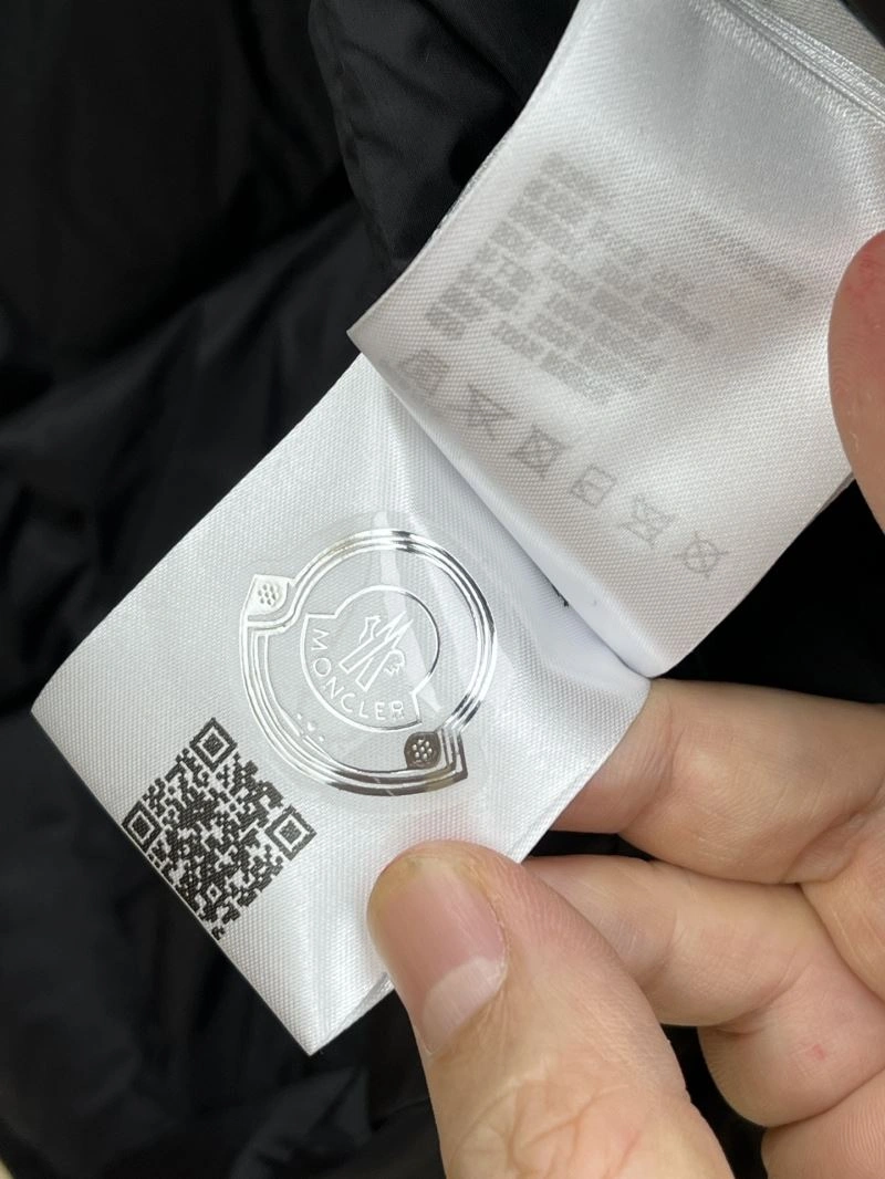Moncler Down Jackets RelaxedFit 144447