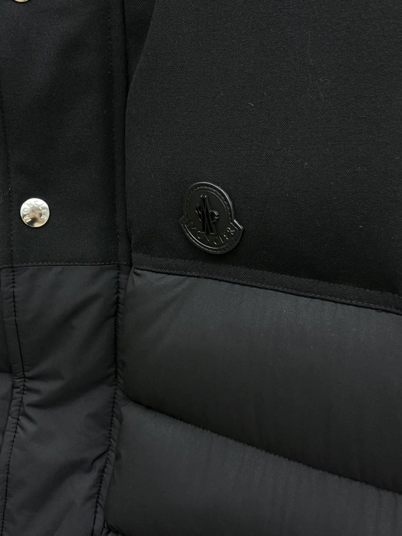 Moncler Down Jackets Cozy 144432