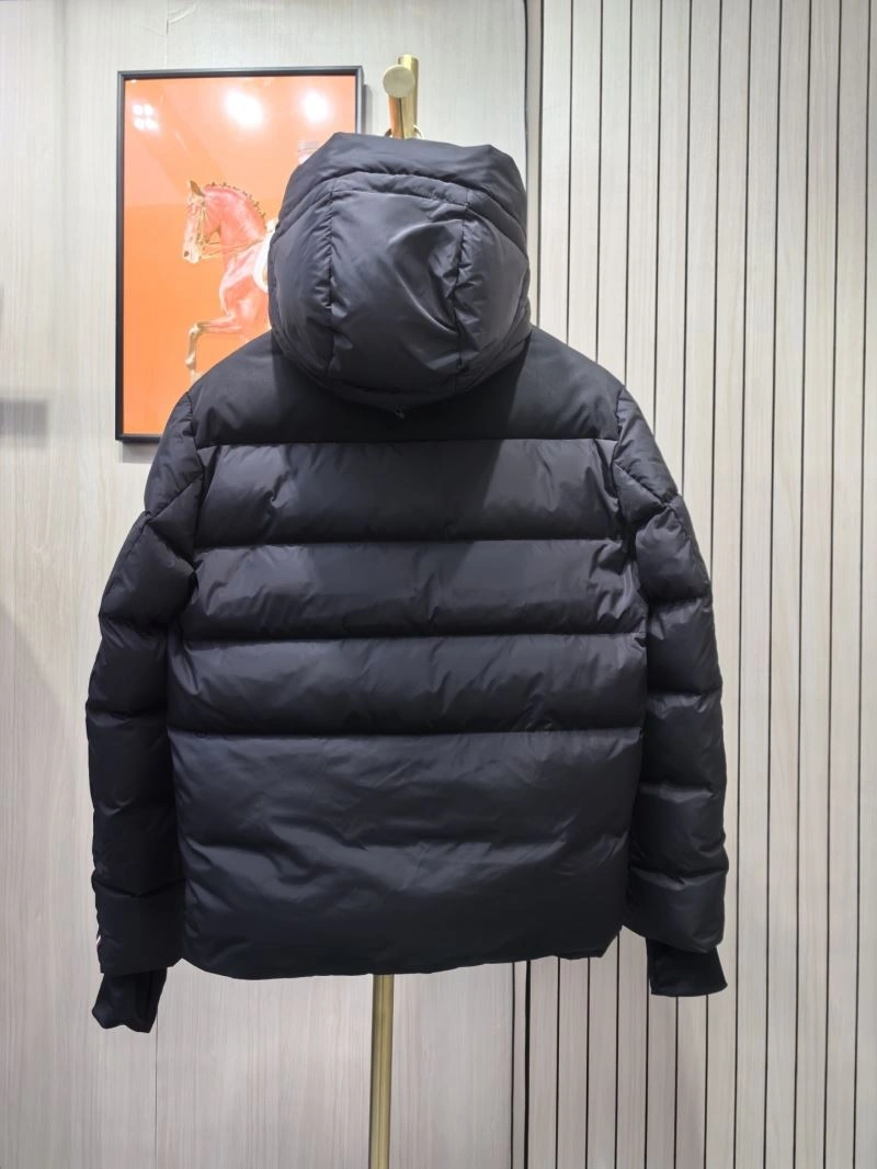 Moncler Down Jackets Durable 144423