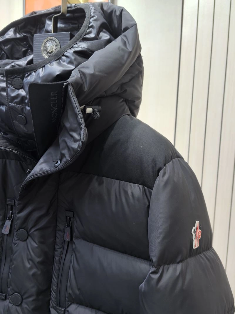 Moncler Down Jackets Durable 144423