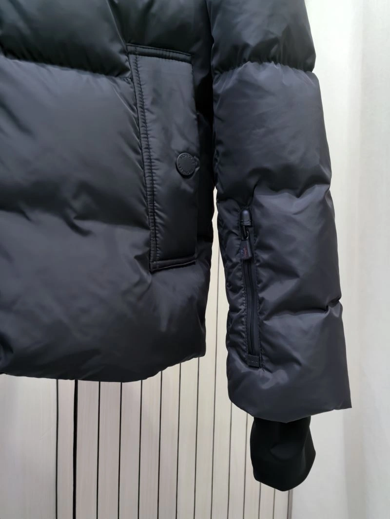 Moncler Down Jackets Durable 144423