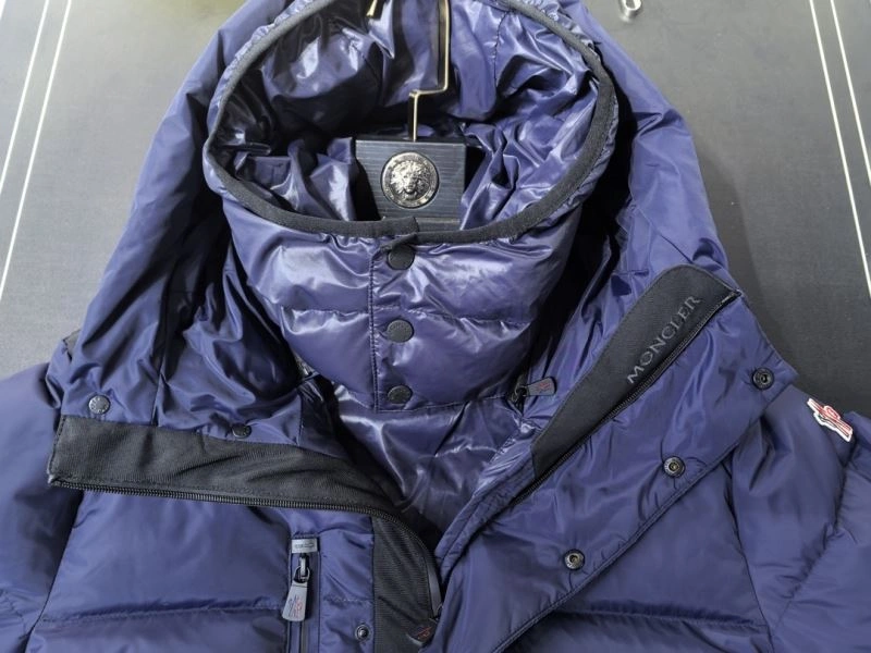 Tailored Moncler Down Jackets 144417