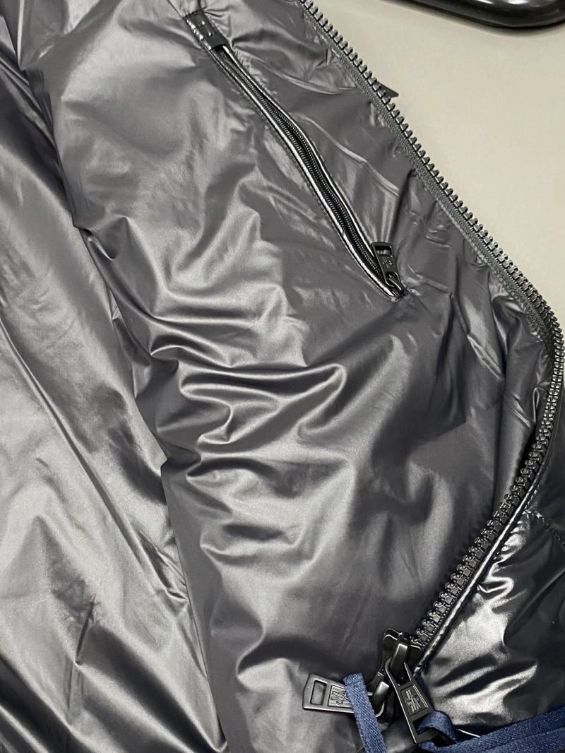 UrbanChic Moncler Down Jackets 144391