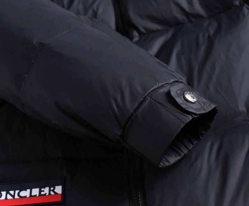 Moncler Down Jackets EasyCare 144408
