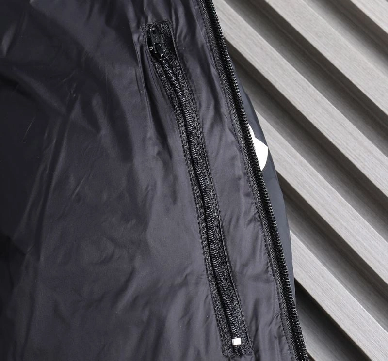 Moncler Down Jackets ZeroBulk 144399