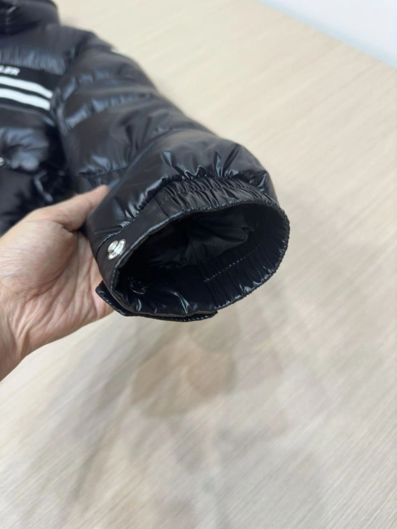 Moncler Down Jackets Neat 144387