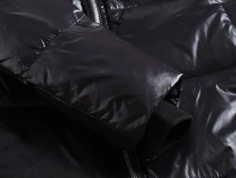 Moncler Down Jackets Trendsetting 144400