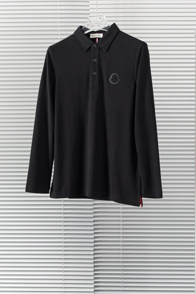 Moncler Down Jackets Cozy 144402