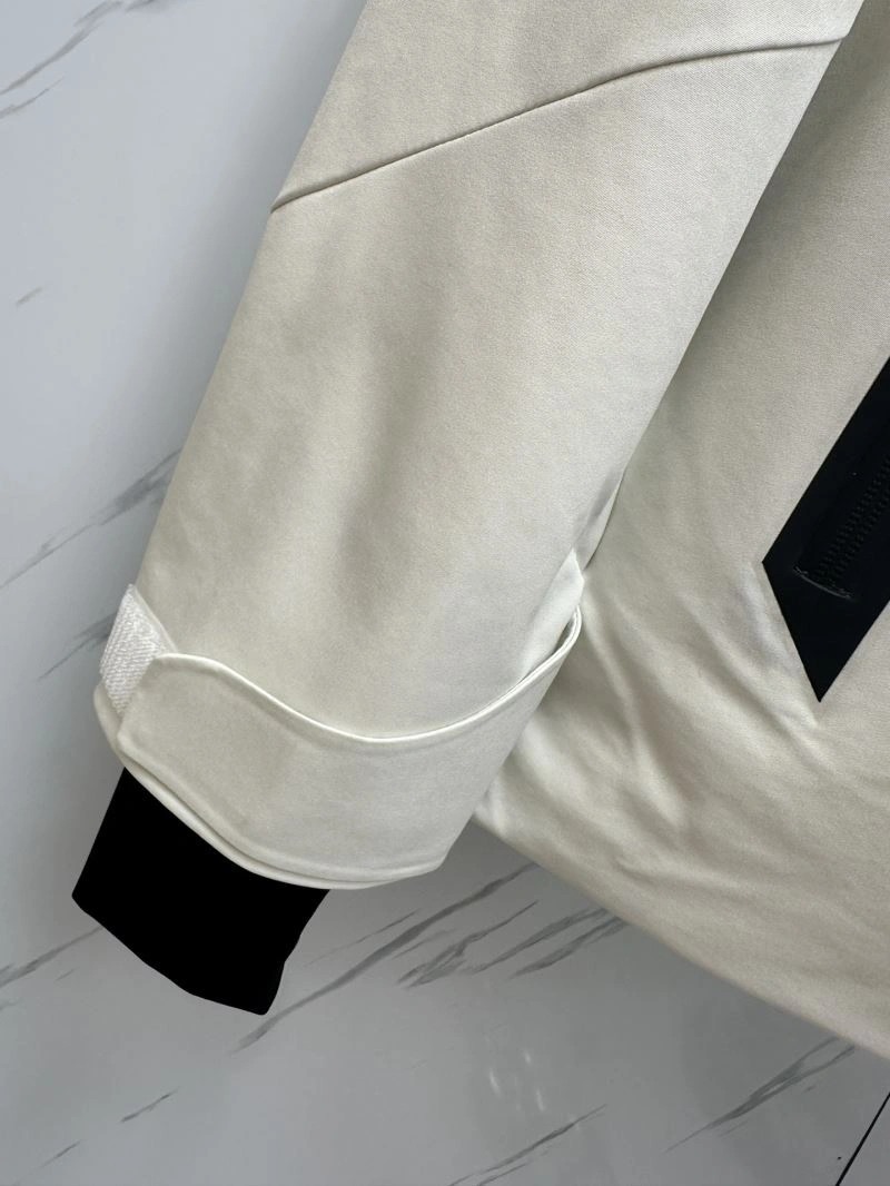 Sustainable Moncler Down Jackets 144397