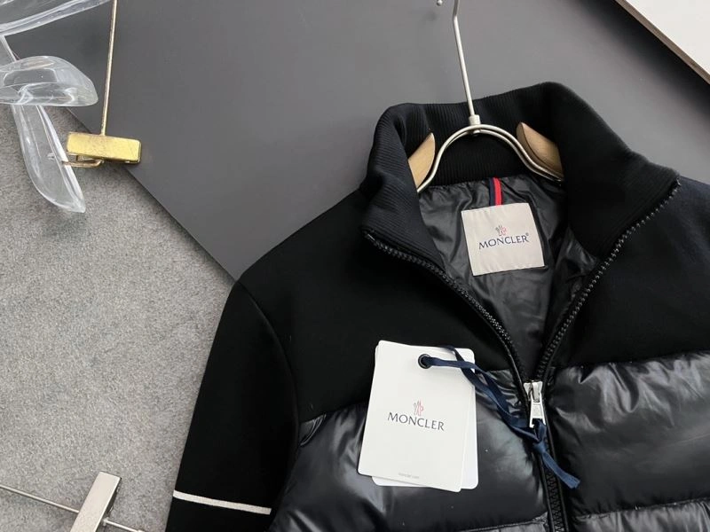 TechFriendly Moncler Down Jackets 144412