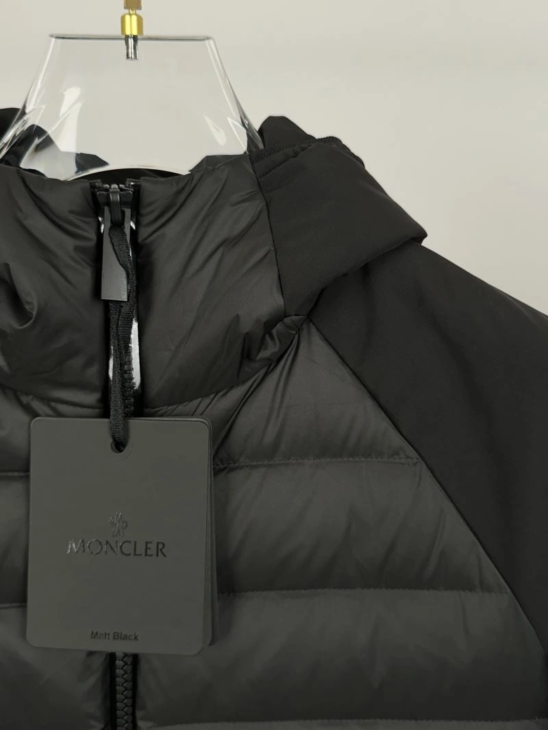 Moncler Down Jackets Popular 144384