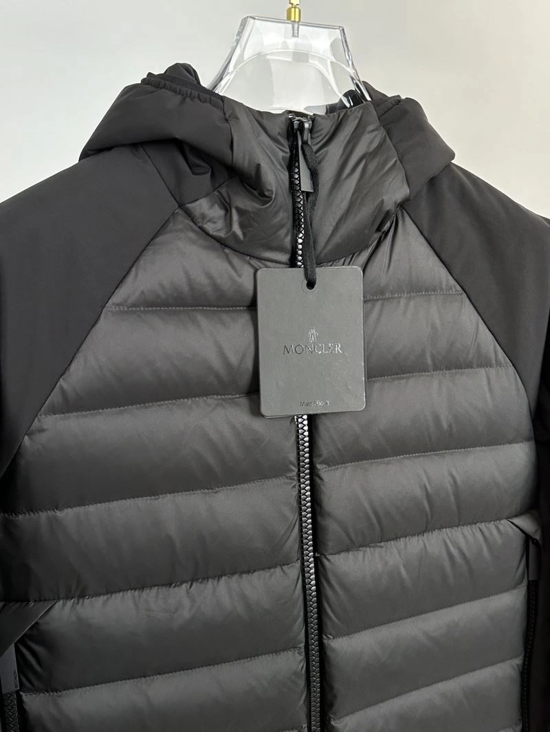 Moncler Down Jackets Popular 144384