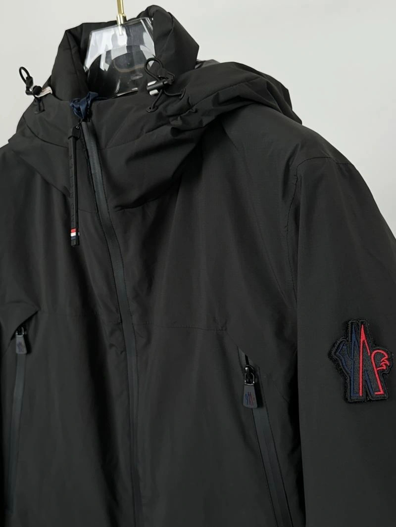 Moncler Down Jackets Modern 144382