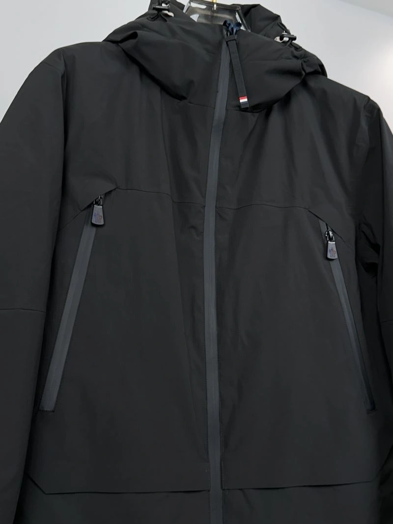 Moncler Down Jackets Modern 144382