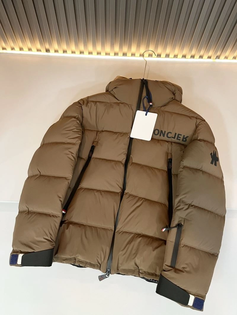 Youthful Moncler Down Jackets 144403