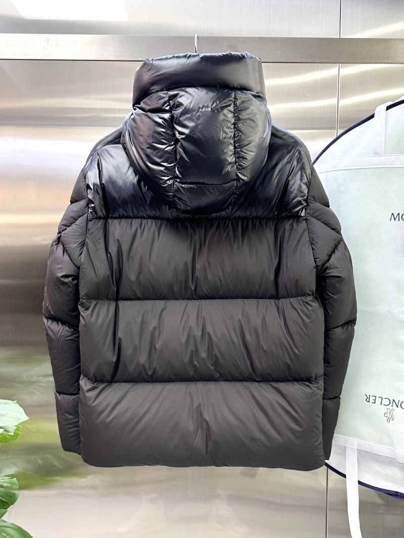 Moncler Down Jackets Attractive 144379