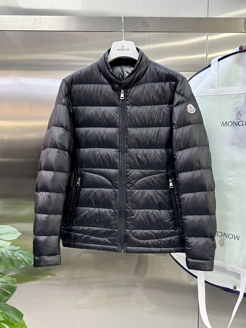 Moncler Down Jackets Breathable 144380