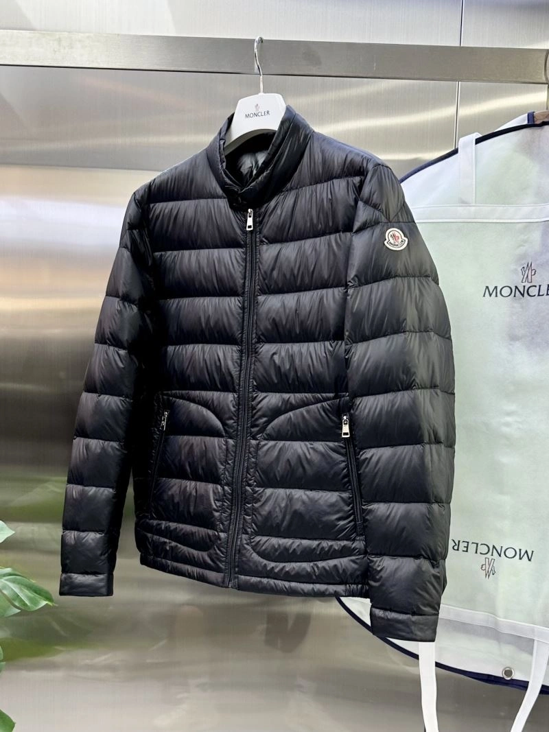 Moncler Down Jackets Breathable 144380