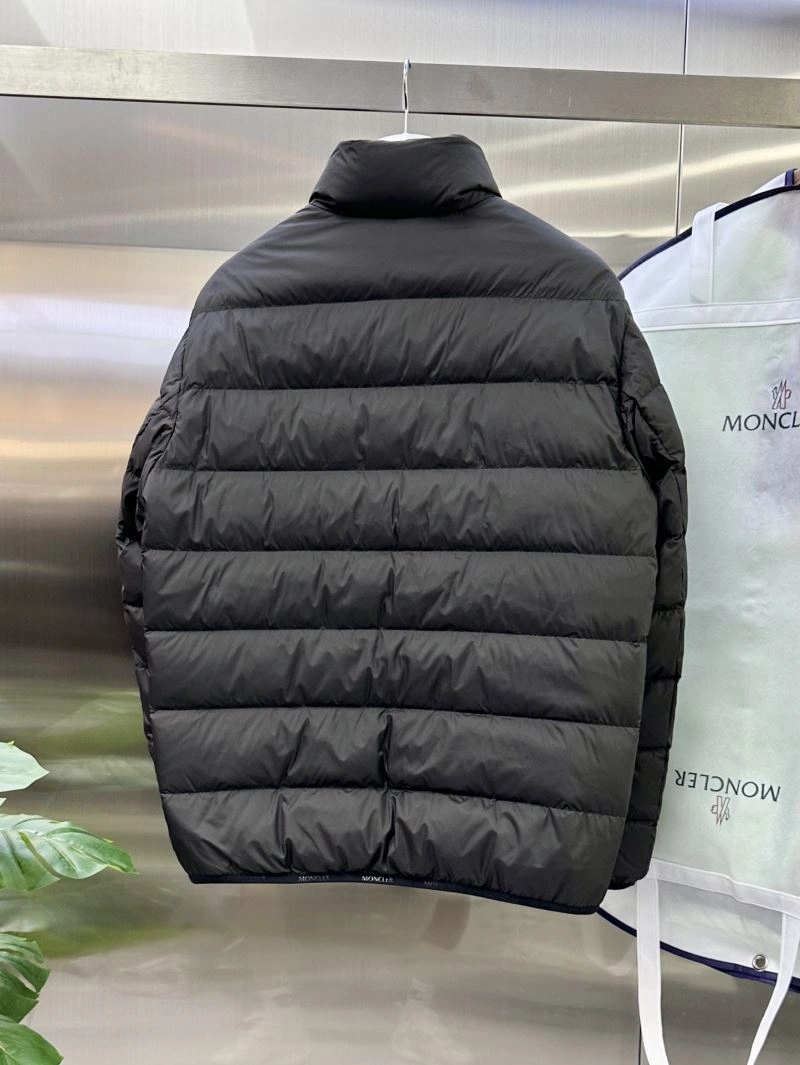 Effortless Moncler Down Jackets 144375