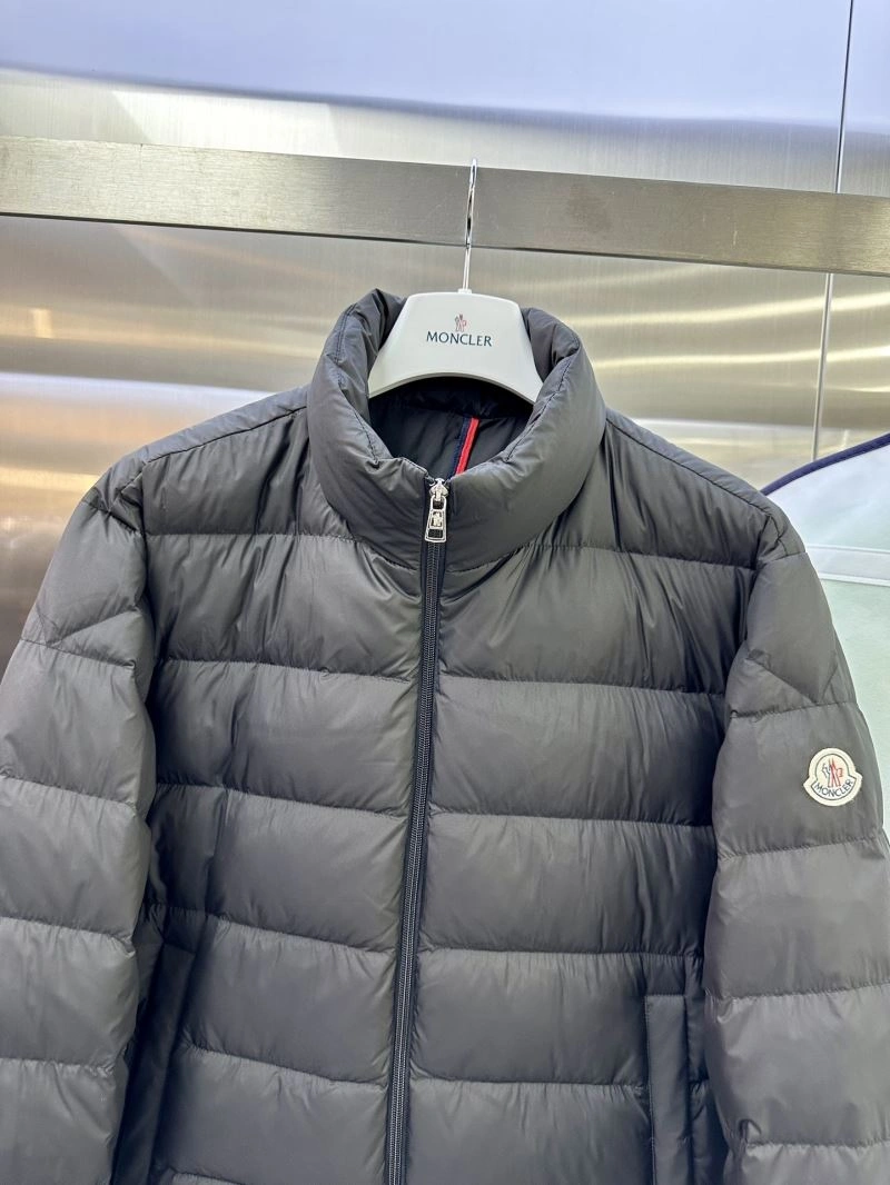 Effortless Moncler Down Jackets 144375