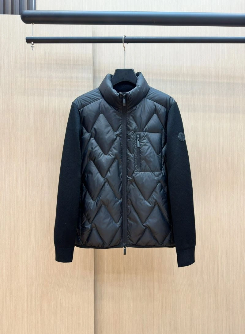 Moncler Down Jackets Classic 144376