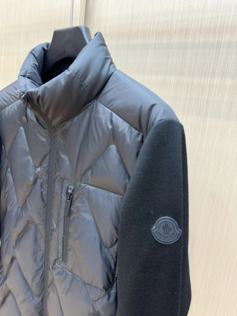 Moncler Down Jackets Classic 144376