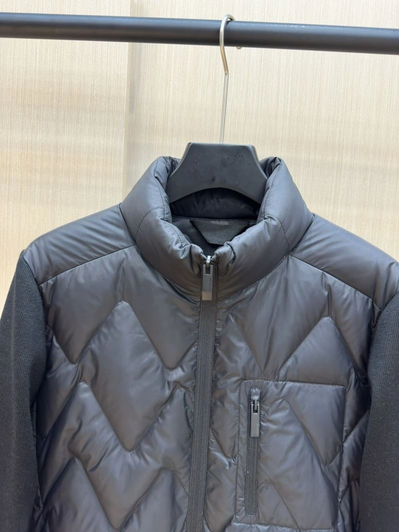 Moncler Down Jackets Classic 144376