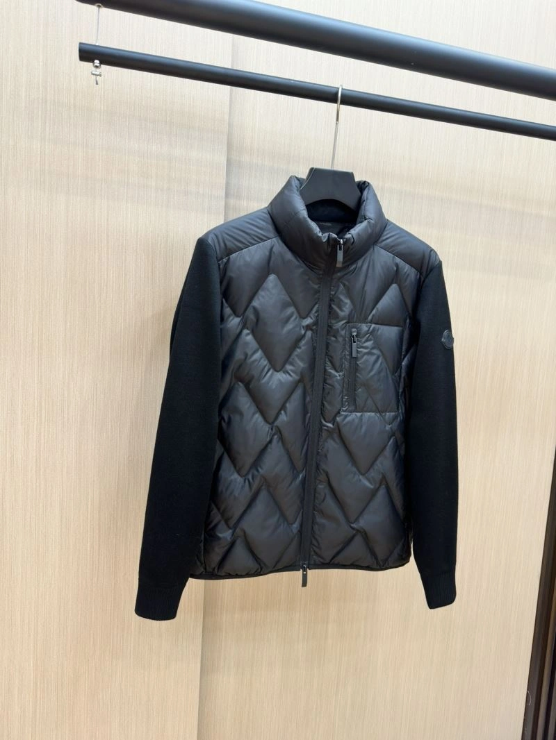 Moncler Down Jackets Classic 144376