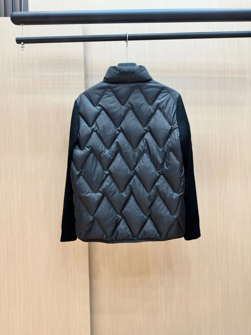 Moncler Down Jackets Classic 144376