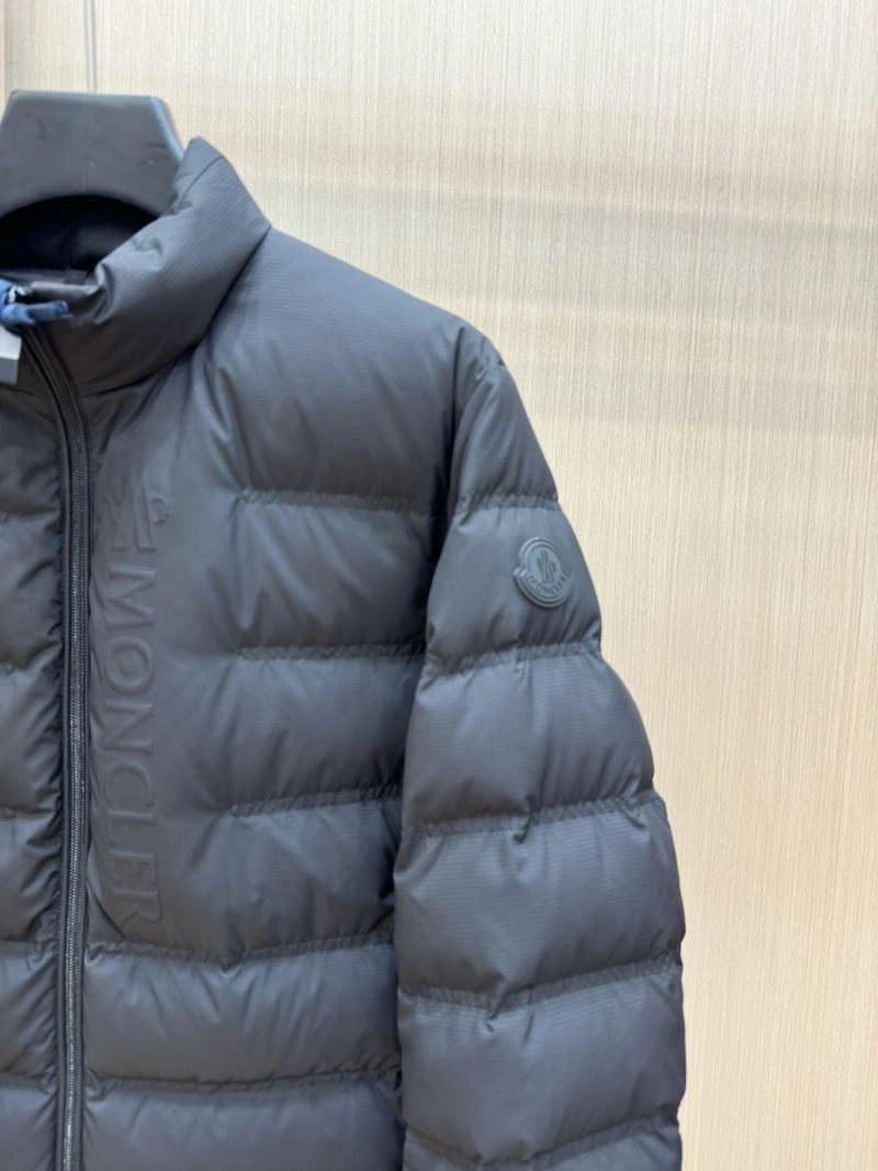 Moncler Down Jackets Colorful 144374