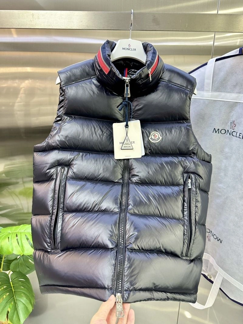 Moncler Down Jackets Original 144366