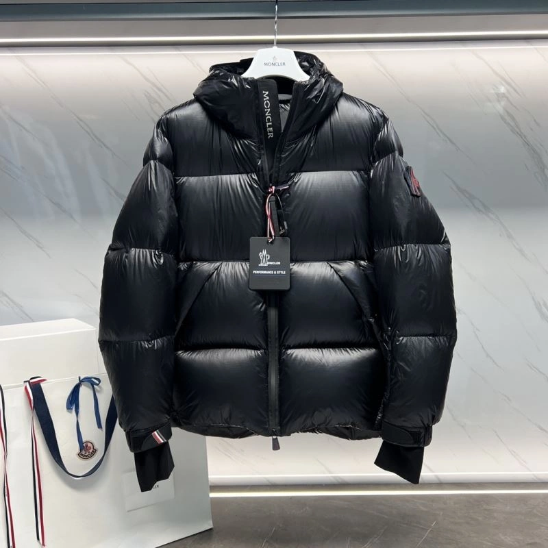 Moncler Down Jackets Youthful 144344