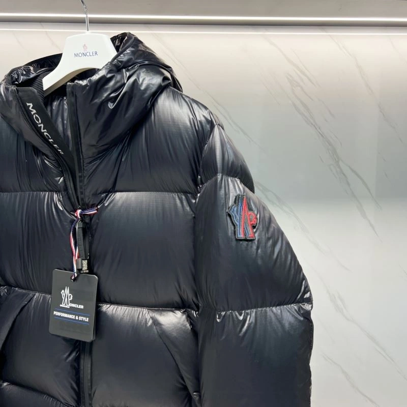 Moncler Down Jackets Youthful 144344
