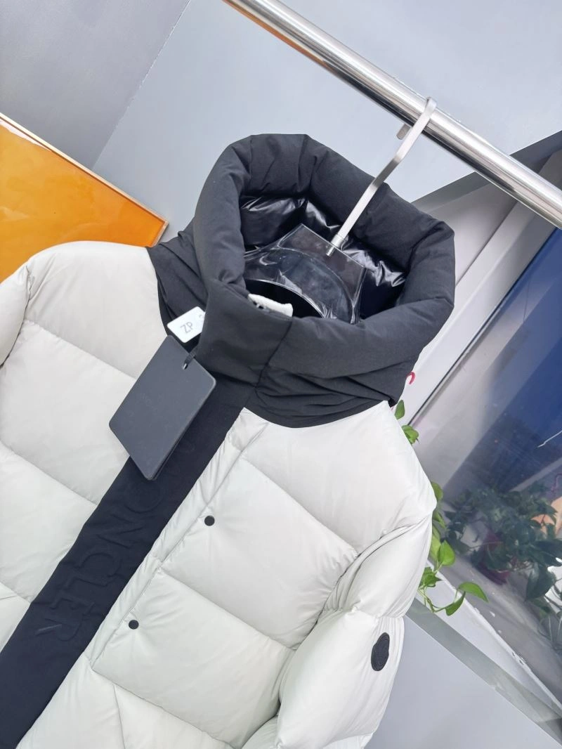 Moncler Down Jackets Breathable 144356