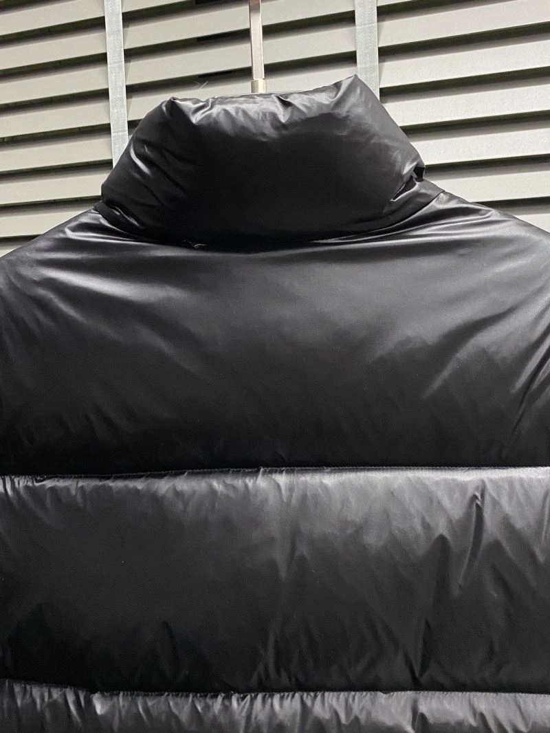 Moncler Down Jackets Flexible 144341