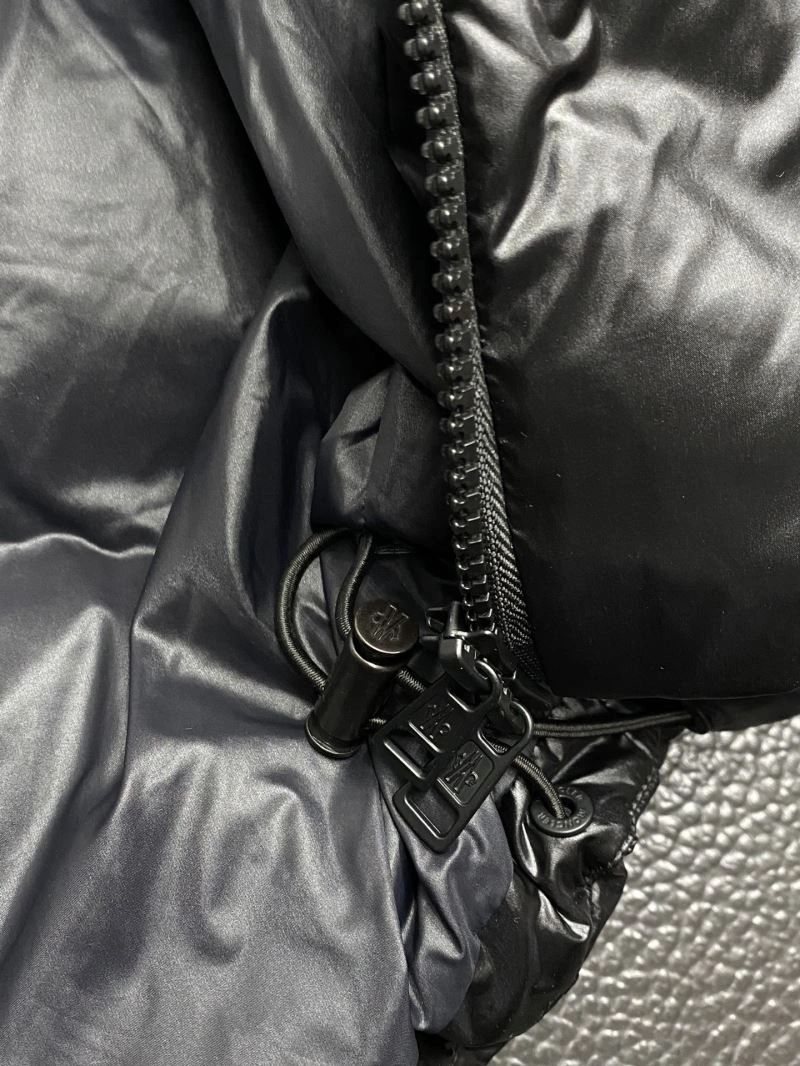 Moncler Down Jackets Flexible 144341