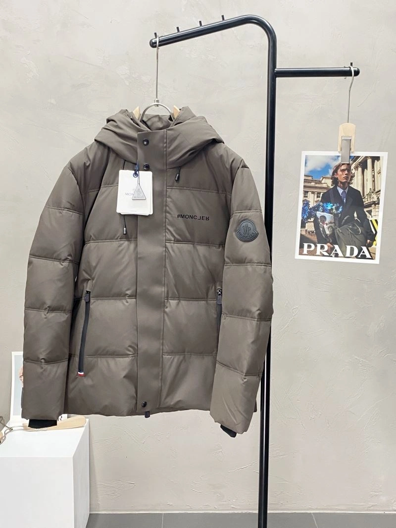 Durable Moncler Down Jackets 144345