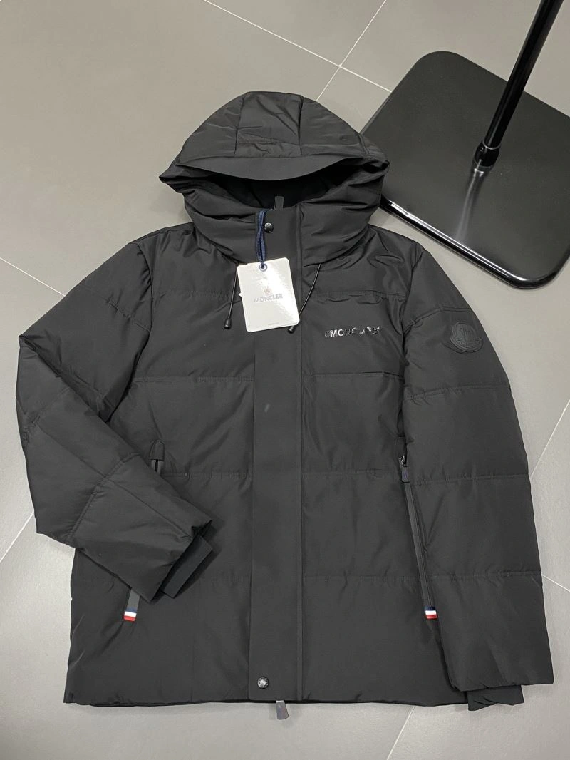 Durable Moncler Down Jackets 144345