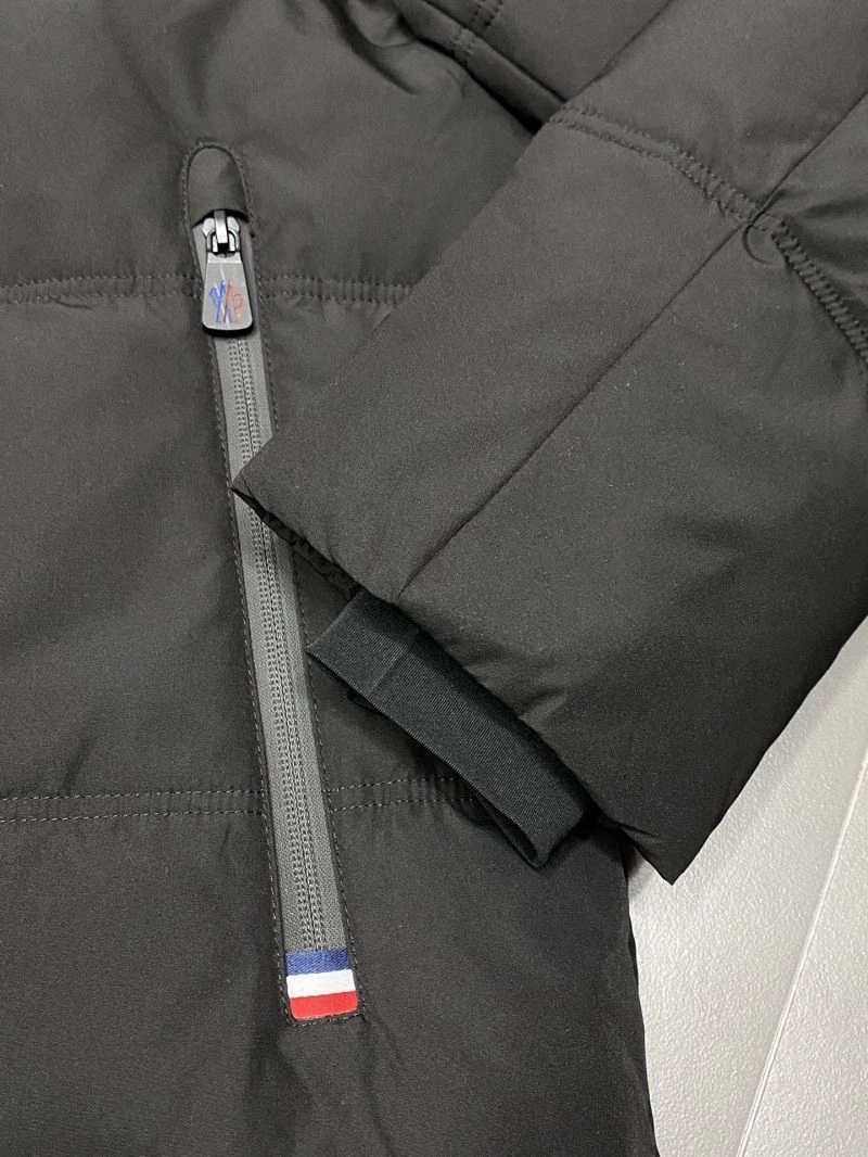 Durable Moncler Down Jackets 144345