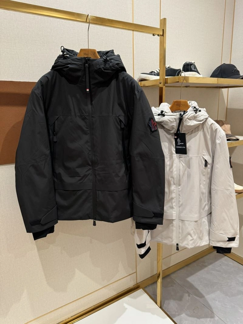 Moncler Down Jackets Colorful 144363