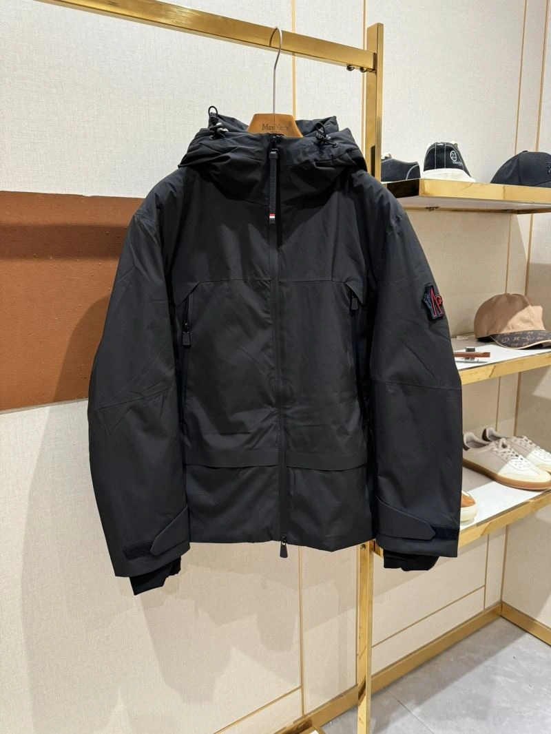 Moncler Down Jackets Colorful 144363