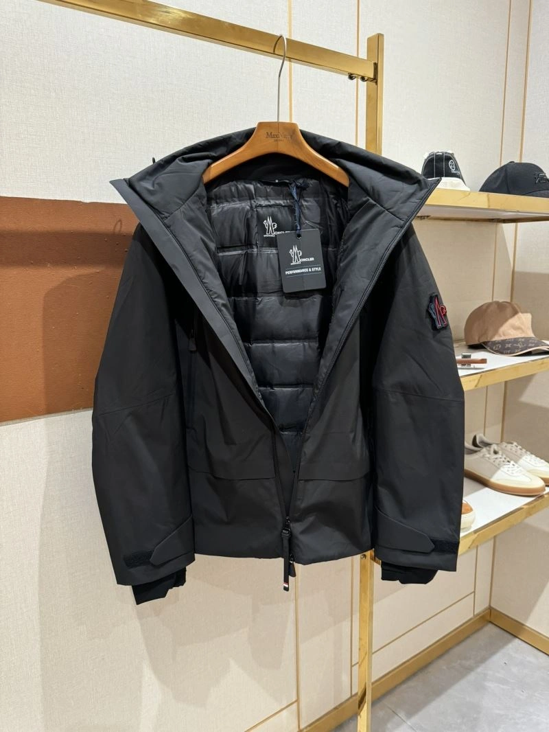 Moncler Down Jackets Colorful 144363