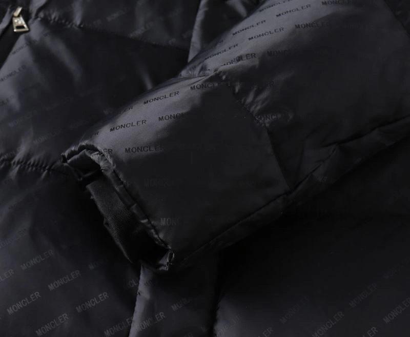 Moncler Down Jackets Comfortable 144368