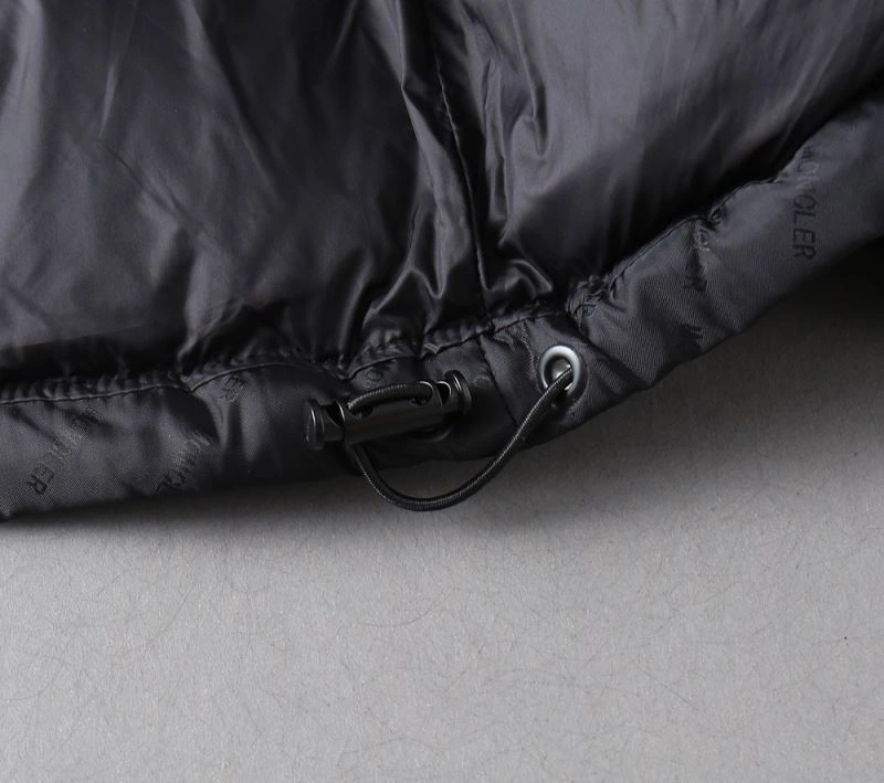 Moncler Down Jackets Comfortable 144368