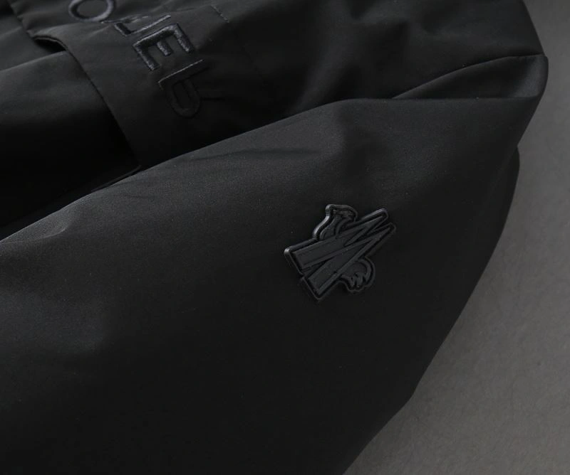 Lightweight Moncler Down Jackets 144352