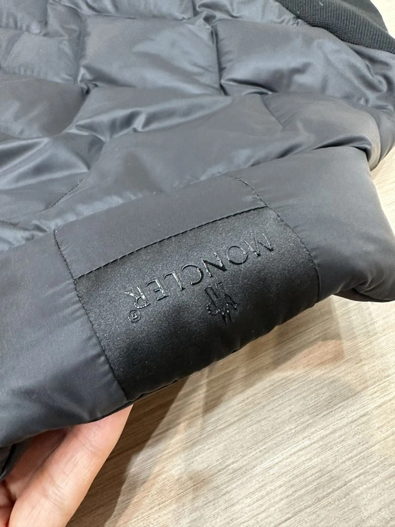 Moncler Down Jackets EasyCare 144337