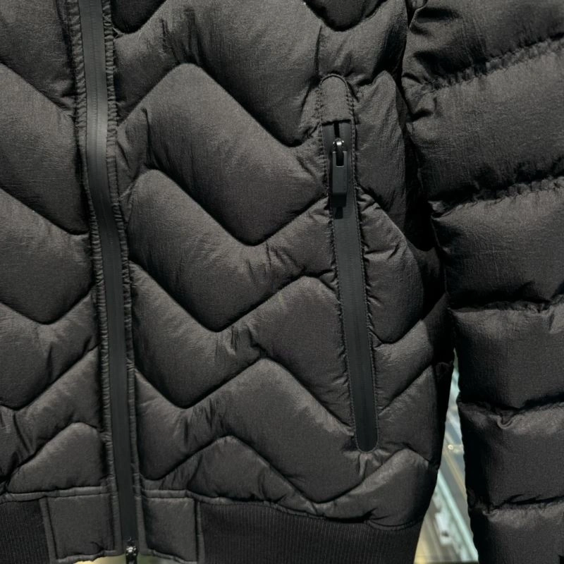 HighQuality Moncler Down Jackets 144335