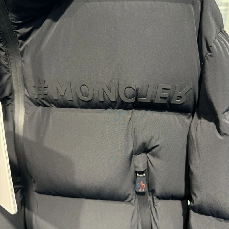 Moncler Down Jackets Comfortable 144333